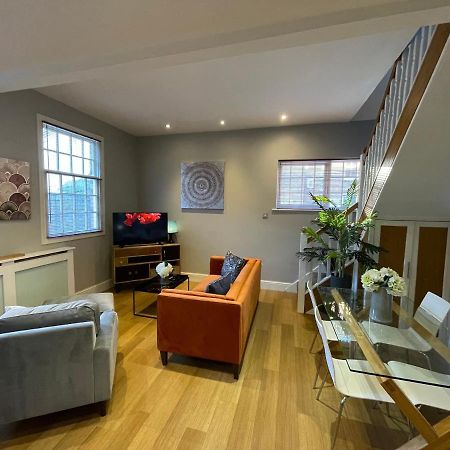 Luxury 3-Bed Victorian Townhouse Hosted By Hutch Lifestyle Leamington Spa Exterior foto