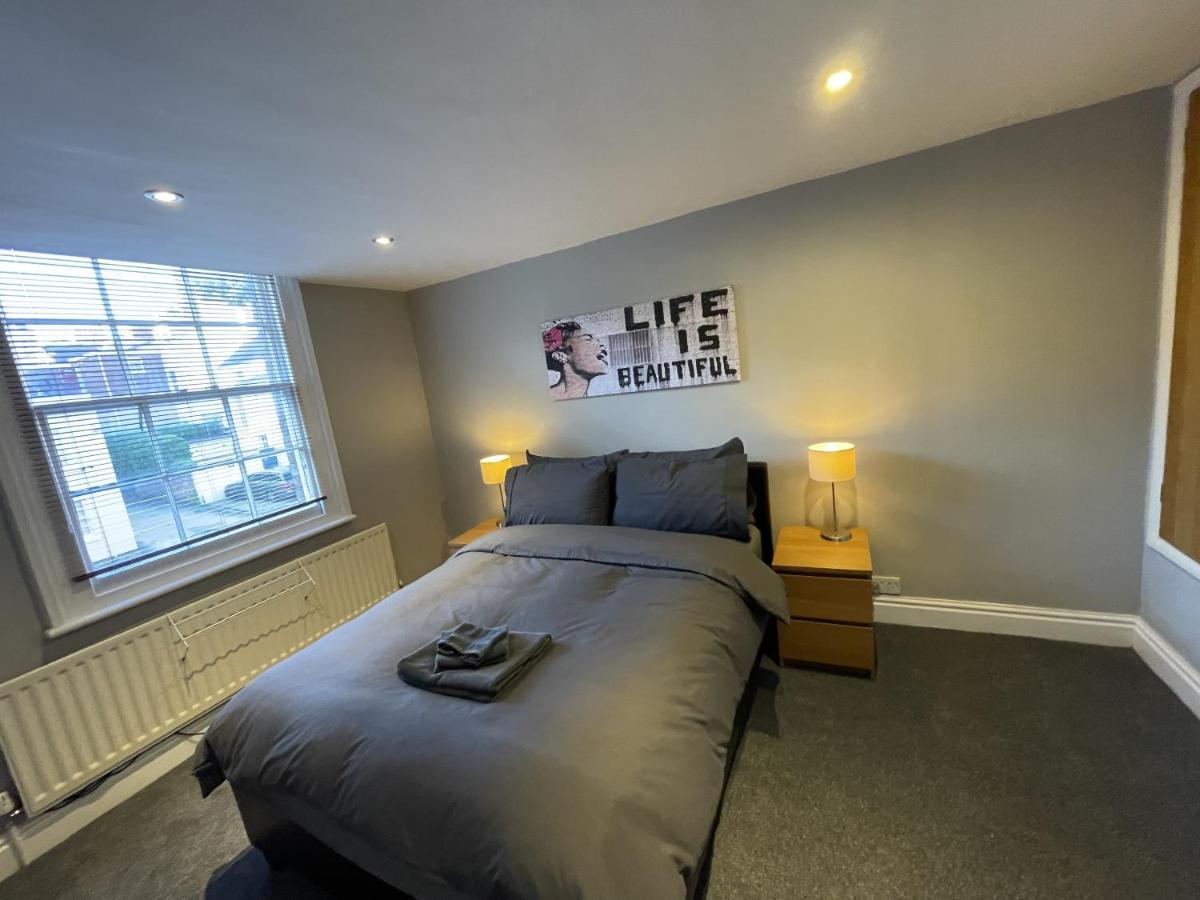 Luxury 3-Bed Victorian Townhouse Hosted By Hutch Lifestyle Leamington Spa Exterior foto